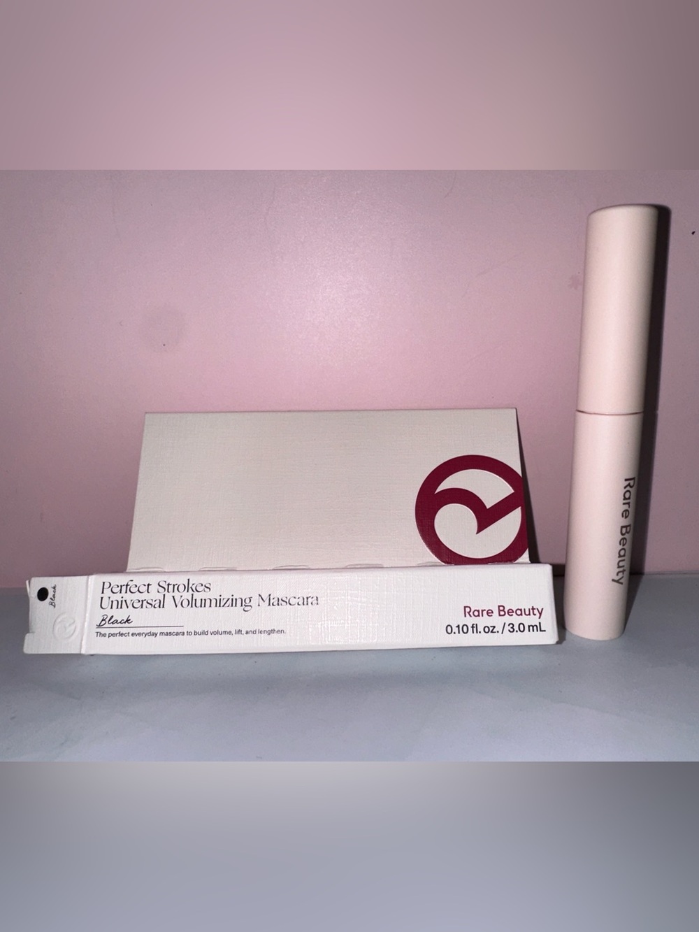 Rare Beauty Volumizing Mascara - black